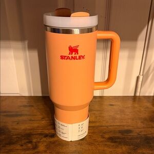 Stanley 40oz With Straw Vibrant Orange Mug